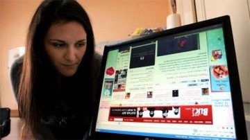 Guraja qe shikon mbrapsht