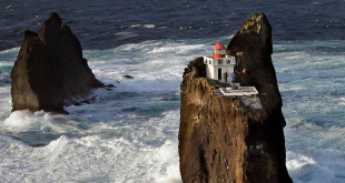 Fari Thridrangaviti një mrekulli e izoluar në Islandë